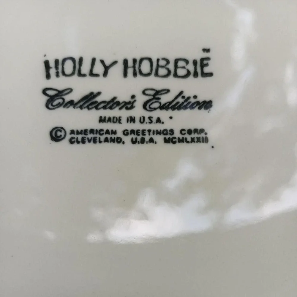 ge Holly Hobbie porcelain collector plate dated 1972. Made in the USA